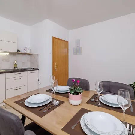 Mit Panoramablick Aufs By Interhome Apartment *